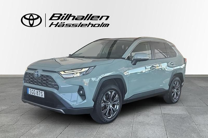 Begagnad Toyota RAV4 Hybrid Executive 224 HK (164 kW) 2022 Grön SUV