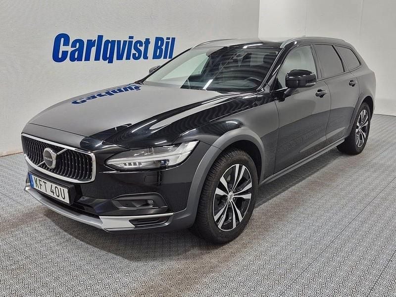 Svart Begagnad 2021 Volvo V90 CC Kombi | 369 000 kr (Marknadspris) - Bild 1/4