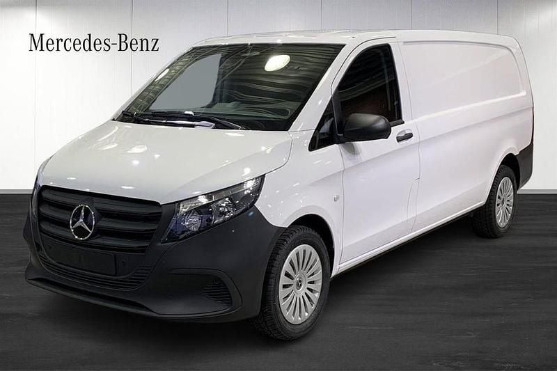 Vit Ny 2025 Mercedes Vito Van | 547 500 kr (Superpris) - Bild 1/4