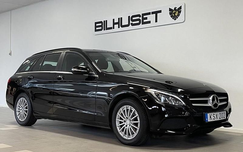 Begagnad Mercedes C220 170 HK (125 kW) 2015 Svart Kombi