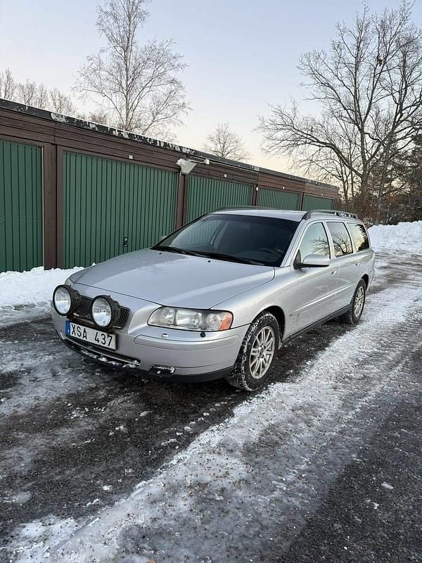 Begagnad 2006 Volvo V70 Kombi | 30 000 kr (Bra pris) - Bild 1/4