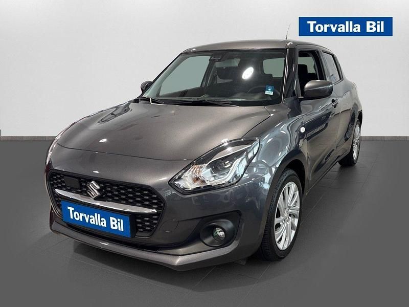 Grå Begagnad 2023 Suzuki Swift Halvkombi | 219 000 kr (Lite dyr) - Bild 1/4