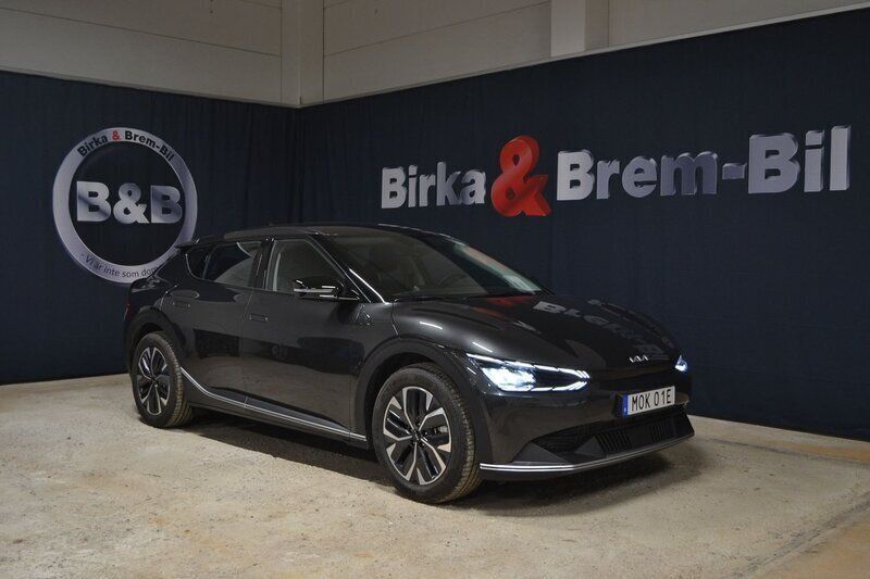 Grå Begagnad 2022 Kia EV6 2 SUV | 459 000 kr (Dyr) - Bild 1/4