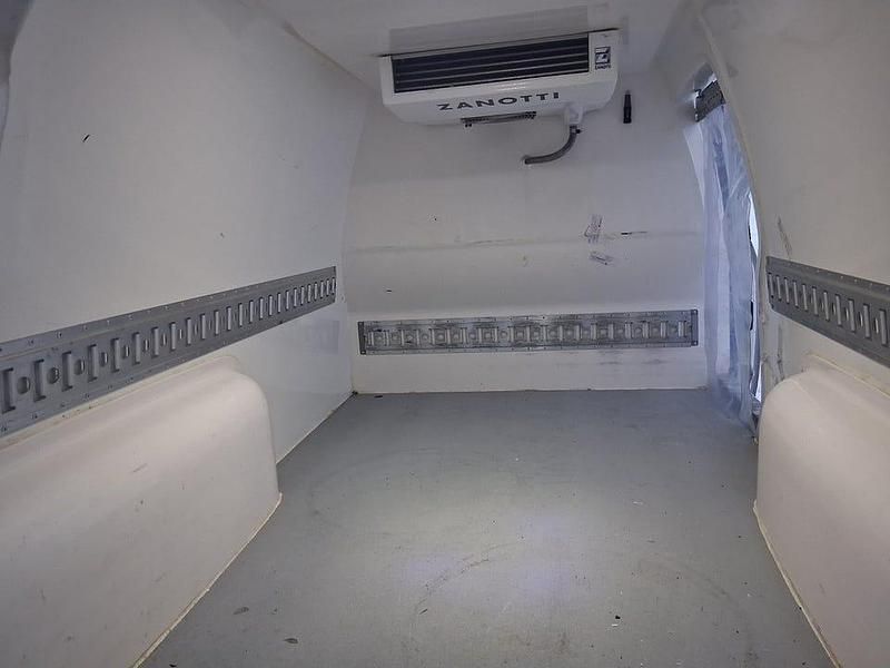 Vit Begagnad 2019 VW Caddy Maxi Minibuss | 189 000 kr (Marknadspris) - Bild 1/3