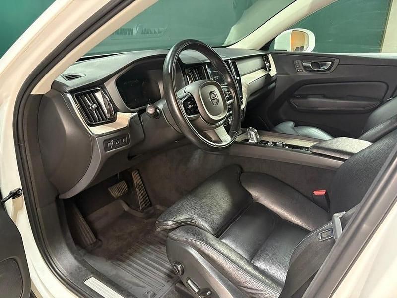 Begagnad Volvo XC60 Inscription 392 HK (288 kW) 2019 Vit SUV