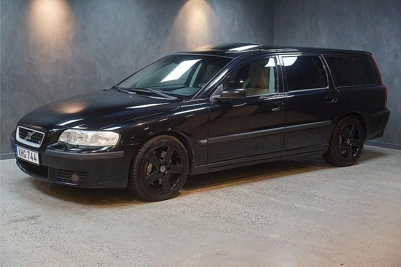 Begagnad Volvo V70 299 HK (219 kW) 2003 Svart Kombi