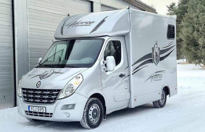 Begagnad Renault Master 125 HK (91 kW) 2011 Silver