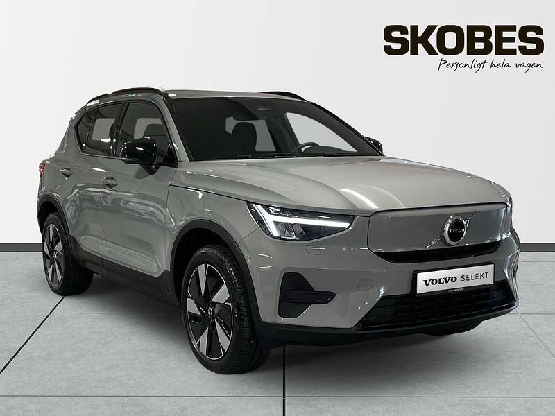 Grå Begagnad 2025 Volvo EX40 Core SUV | 469 100 kr - Bild 1/3