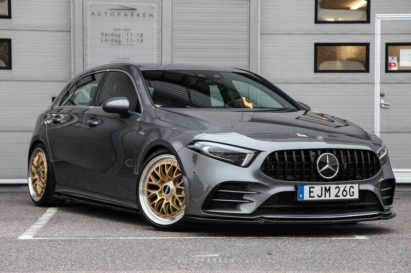 Mörkgrå Begagnad 2019 Mercedes A35 AMG AMG Halvkombi | 380 000 kr (Bra pris) - Bild 1/4