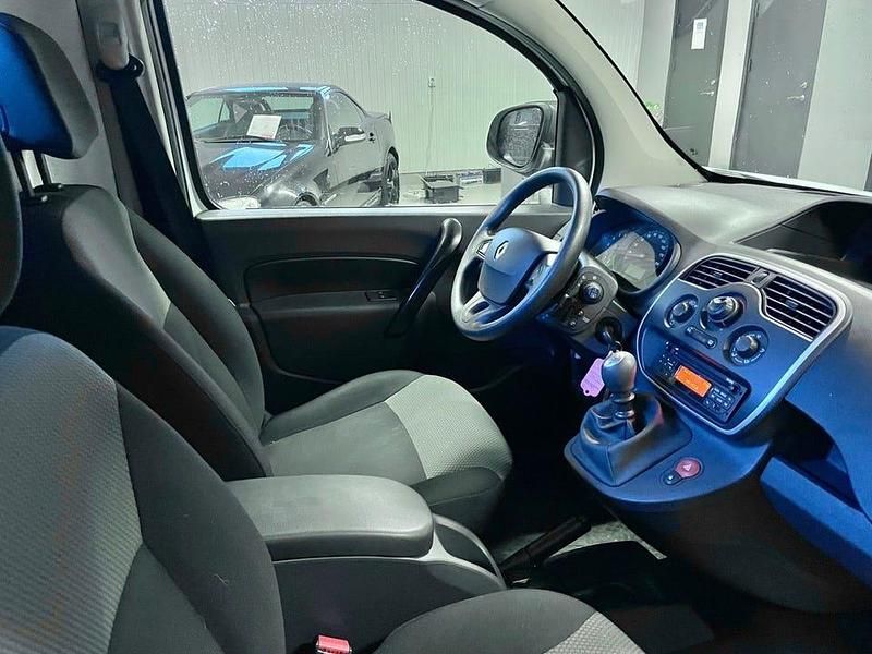 Begagnad Renault Kangoo 80 HK (58 kW) 2021 Vit Van
