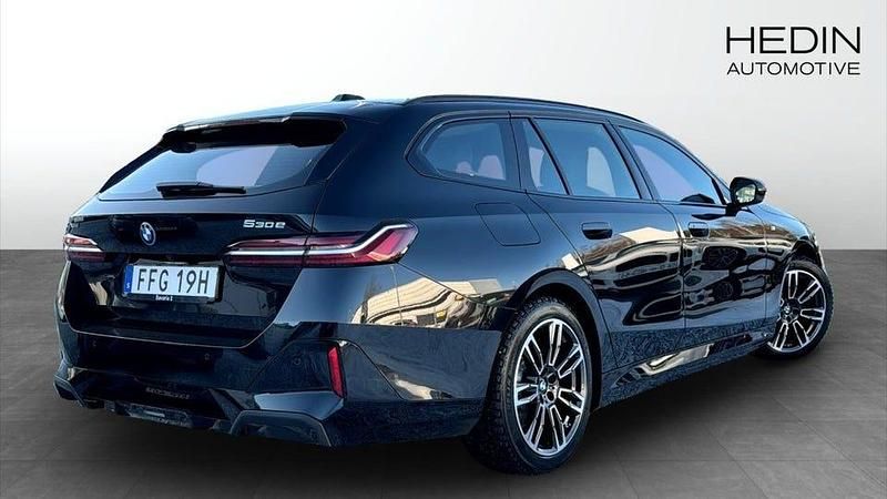 Begagnad BMW 530 M Sport 299 HK (219 kW) 2025 Svart Kombi