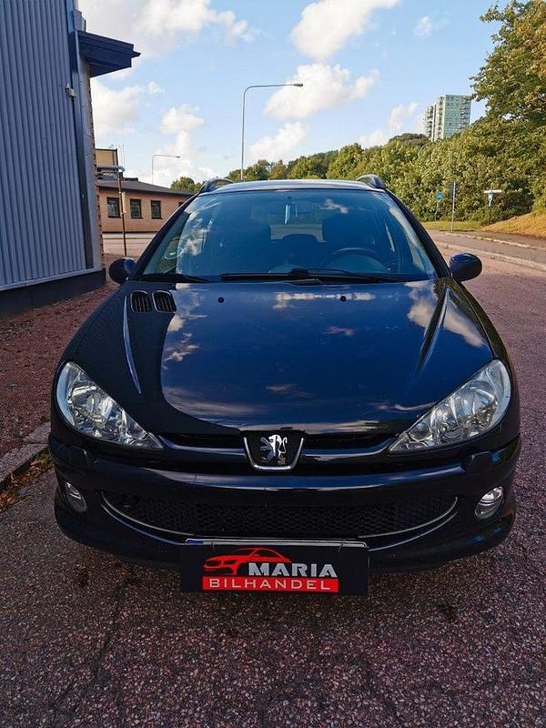 Svart Begagnad 2005 Peugeot 206 Kombi | 18 900 kr (Lite dyr) - Bild 1/4