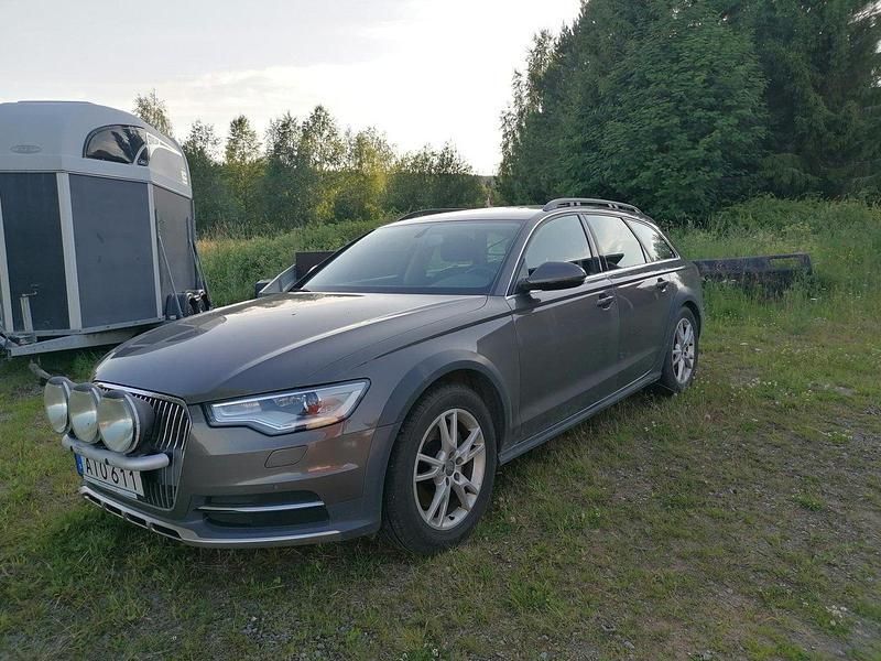 Grå Begagnad 2014 Audi A6 Allroad Kombi | 160 000 kr (Marknadspris) - Bild 1/4