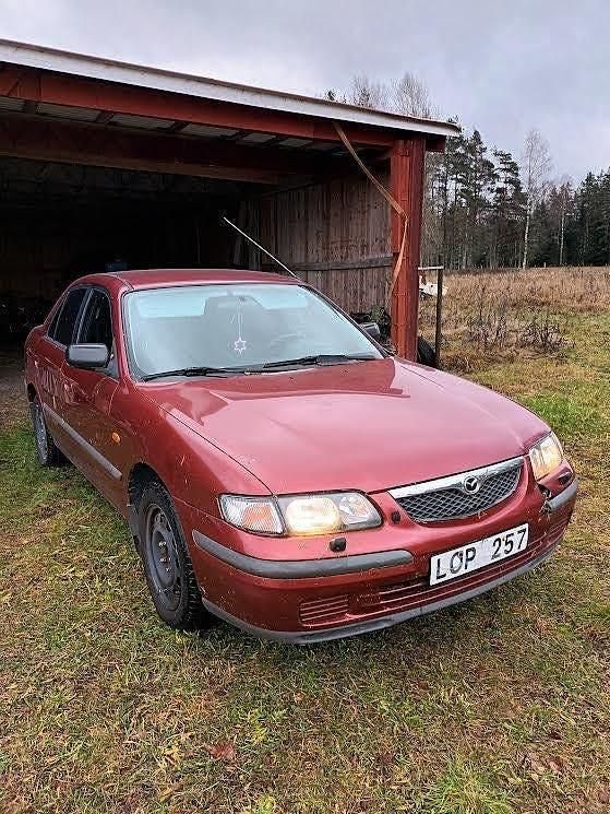 Begagnad 1999 Mazda 626 Sedan | 8 000 kr - Bild 1/4