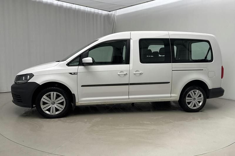 Begagnad VW Caddy Maxi Life Life 102 HK (75 kW) 2020 Vit Minibuss
