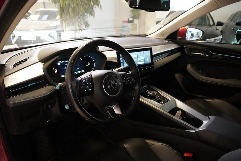 Begagnad MG MG5 EV 114 kW (156 HK) 2022 Röd Kombi