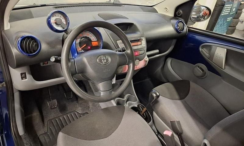Begagnad Toyota Aygo 68 HK (50 kW) 2008 Blå Halvkombi