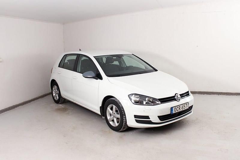 Begagnad VW Golf VII 110 HK (80 kW) 2017 Vit