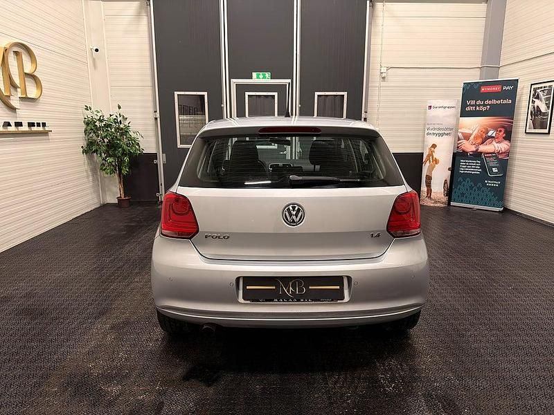 Begagnad VW Polo 86 HK (63 kW) 2010 Silver Halvkombi