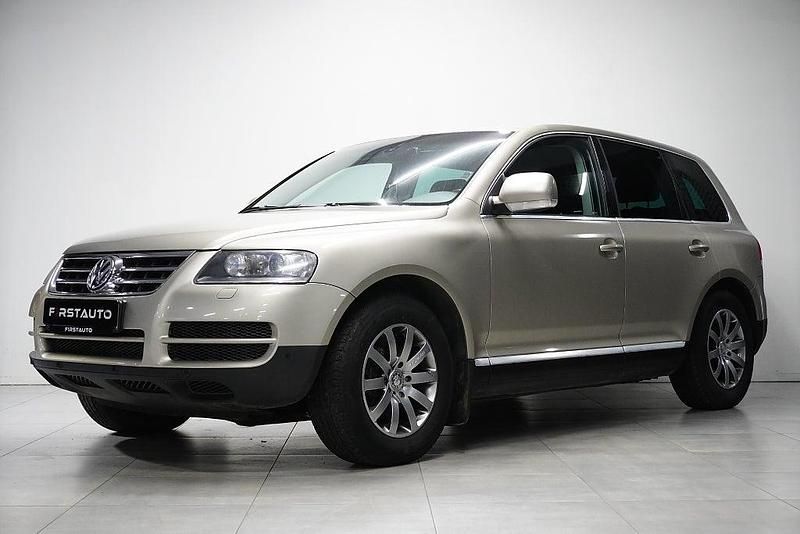 Ljusbrun Begagnad 2005 VW Touareg S SUV | 109 900 kr - Bild 1/4