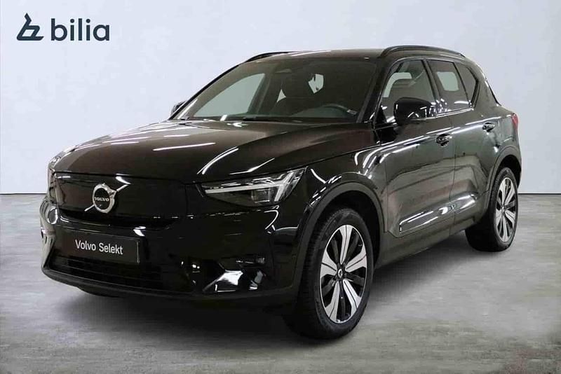 Svart Begagnad 2023 Volvo XC40 SUV | 399 000 kr - Bild 1/1
