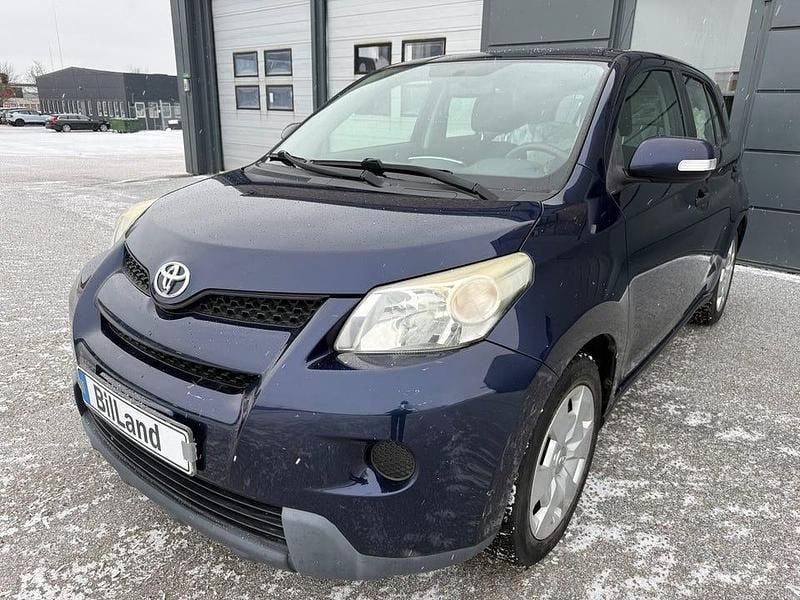 Blå Begagnad 2009 Toyota Urban Cruiser | 49 900 kr (Marknadspris) - Bild 1/4