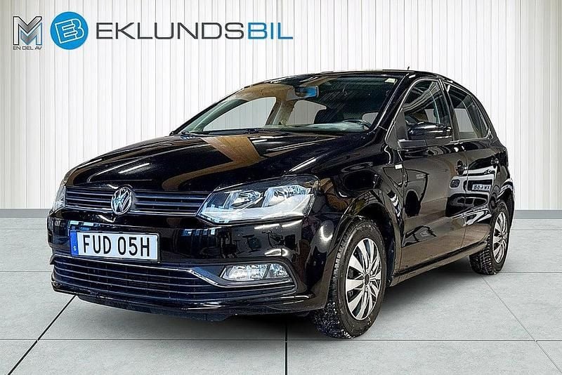 Begagnad VW Polo Highline 60 HK (44 kW) 2015 Svart Halvkombi