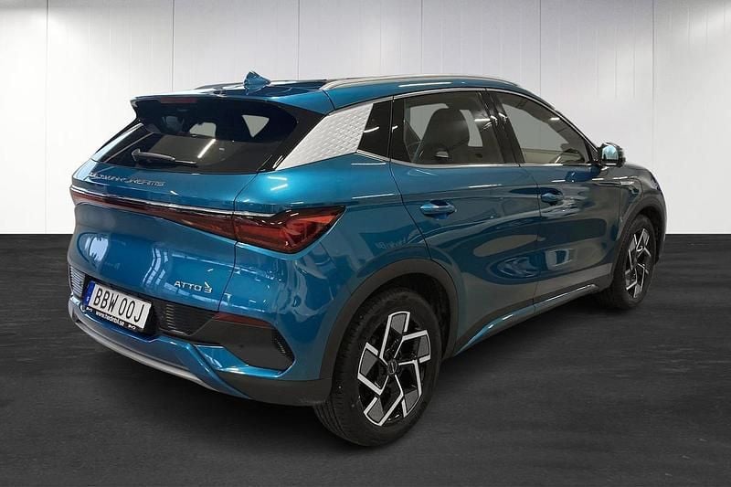 Begagnad BYD Atto 3 Design 150 kW (204 HK) 2022 Blå SUV
