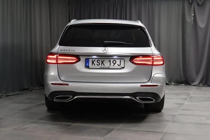 Begagnad Mercedes E300 AMG line 306 HK (225 kW) 2020 Silver