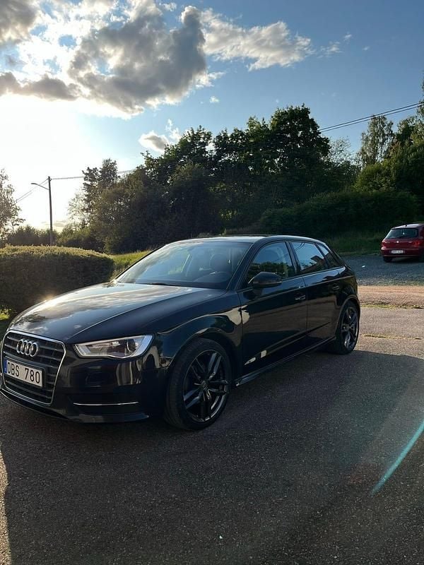 Svart Begagnad 2014 Audi A3 | 75 000 kr (Bra pris) - Bild 1/4