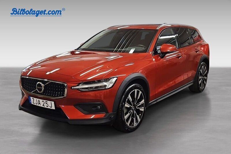Röd Begagnad 2023 Volvo V60 CC Plus Kombi | 442 900 kr (Marknadspris) - Bild 1/4