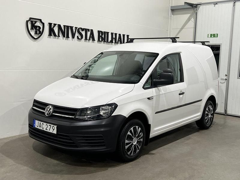Vit Begagnad 2017 VW Caddy Minibuss | 118 900 kr (Marknadspris) - Bild 1/4