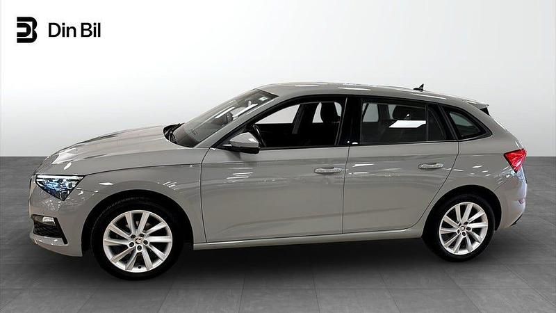 Begagnad Skoda Scala Style 110 HK (80 kW) 2022 Grå Halvkombi