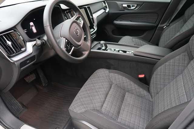 Begagnad Volvo V60 CC 197 HK (144 kW) 2024 Kombi