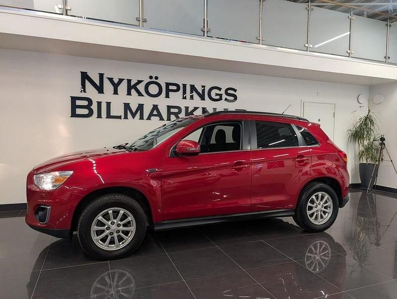 Begagnad Mitsubishi ASX 116 HK (85 kW) 2015 Mörkröd SUV
