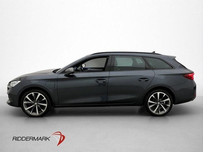 Begagnad Seat Leon ST FR 204 HK (150 kW) 2021 Grå Kombi