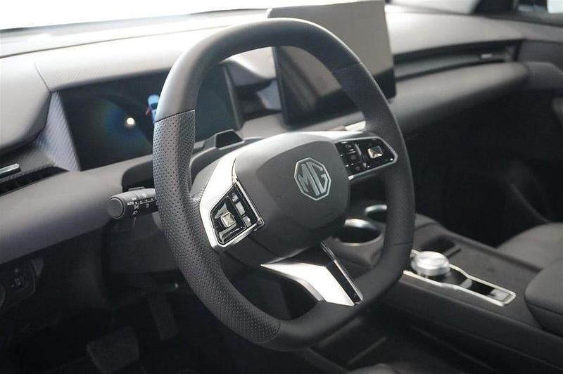 Vit Ny 2025 MG S5 Luxury SUV | 447 990 kr (Dyr) - Bild 1/4