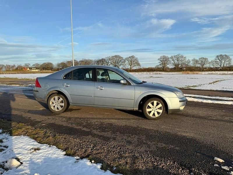 Begagnad 2005 Ford Mondeo Halvkombi | 19 500 kr (Marknadspris) - Bild 1/4