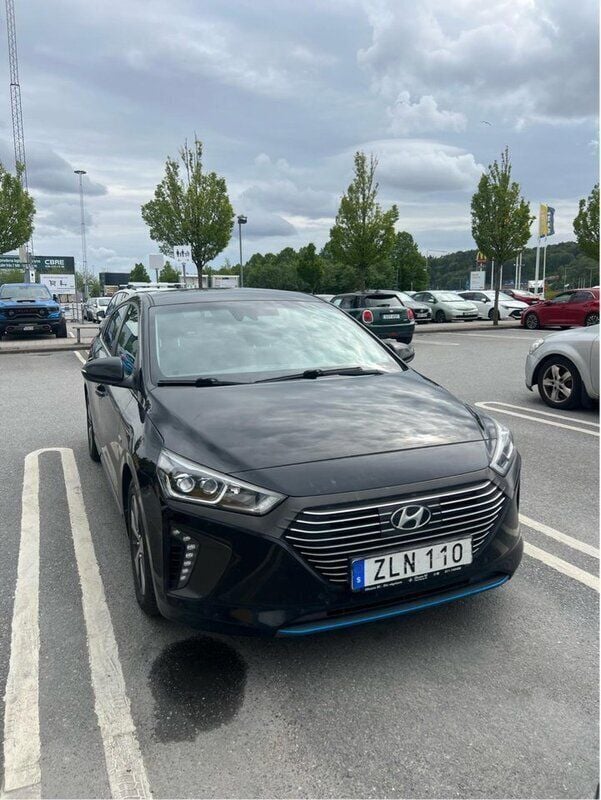 Svart Begagnad 2019 Hyundai Ioniq Eco Sedan | 129 000 kr (Bra pris) - Bild 1/4