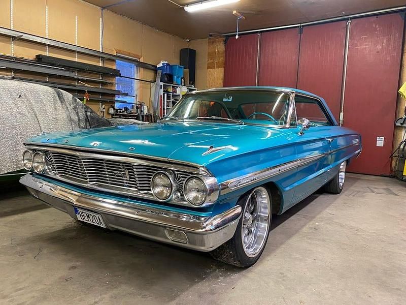 Begagnad Ford Galaxie 600 HK (441 kW) 1964