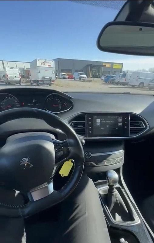 Vit Begagnad 2014 Peugeot 308 Active Kombi | 53 000 kr (Bra pris) - Bild 1/4