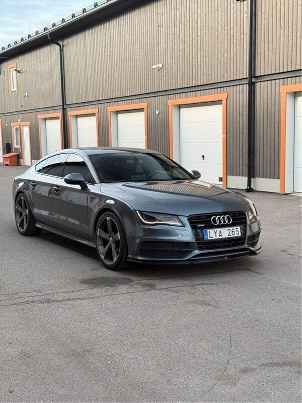 Grå Begagnad 2012 Audi A7 Sportback Halvkombi | 190 000 kr (Marknadspris) - Bild 1/4