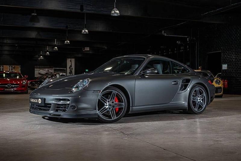 Begagnad Porsche 997 480 HK (353 kW) 2007 Grå Sportkupé