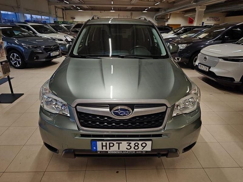 Begagnad Subaru Forester 150 HK (110 kW) 2014 Lgrön SUV