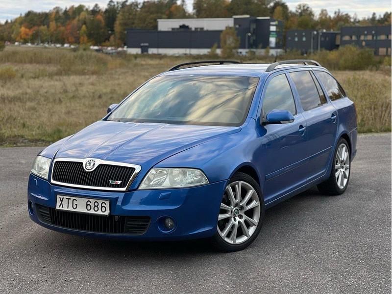 Blå Begagnad 2006 Skoda Octavia RS Kombi | 27 500 kr (Marknadspris) - Bild 1/4