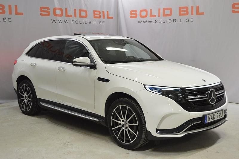 Begagnad Mercedes EQC400 AMG 300 kW (408 HK) 2022 Vit (polar white ) SUV