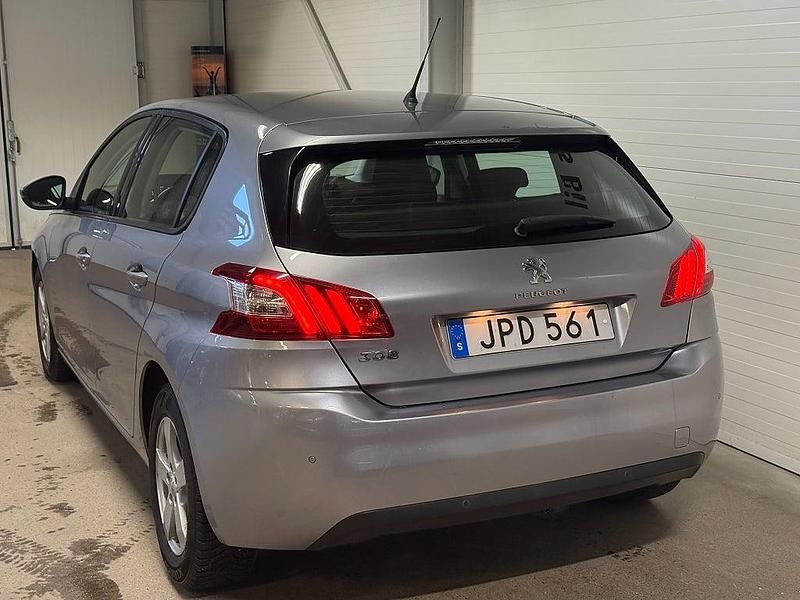 Begagnad Peugeot 308 Active 110 HK (80 kW) 2014 Grå Halvkombi