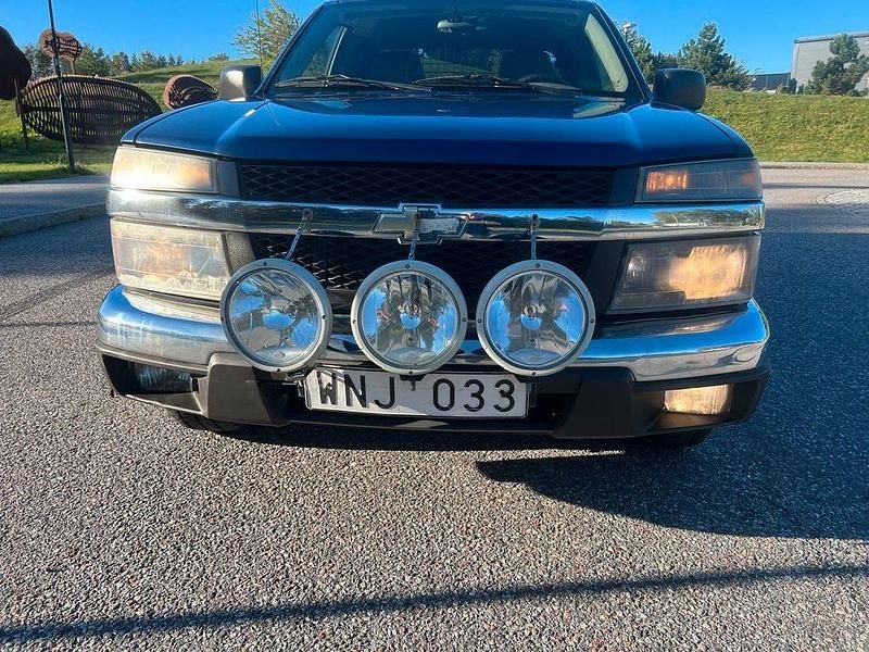 Mörkblå (blå) Begagnad 2005 Chevrolet Colorado Van | 44 500 kr (Superpris) - Bild 1/4