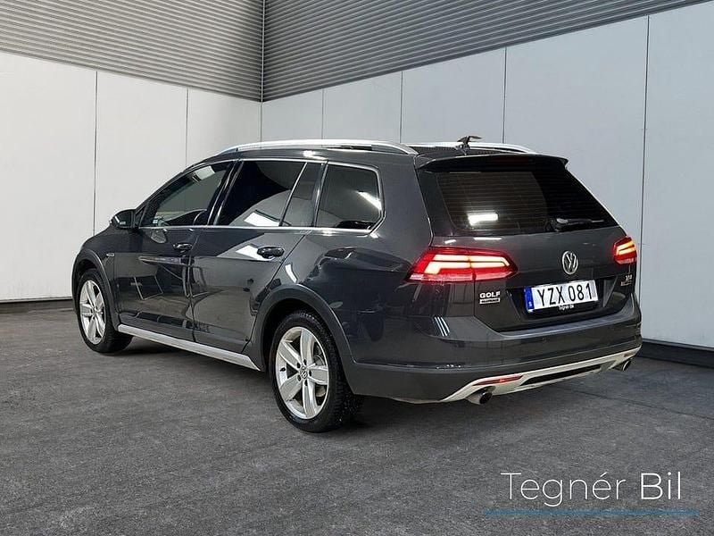 Begagnad VW Golf Alltrack 180 HK (132 kW) 2018 Grå Kombi