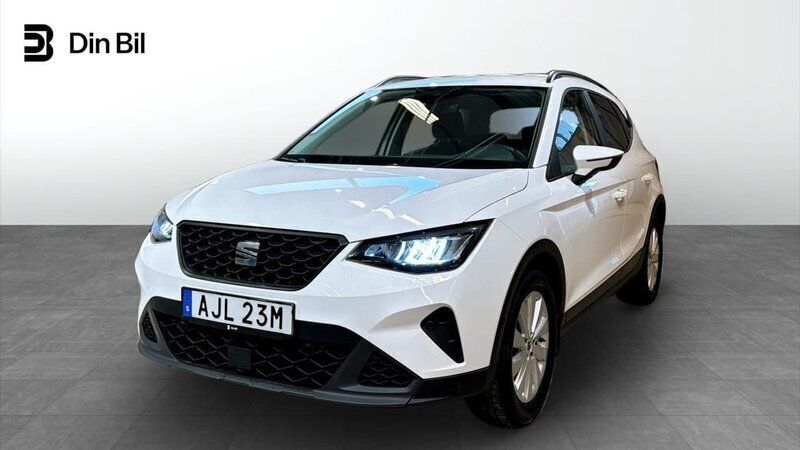 Vit Begagnad 2022 Seat Arona Style SUV | 194 900 kr (Marknadspris) - Bild 1/4